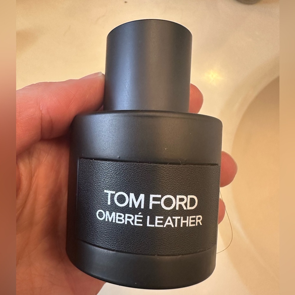 Tom Ford Ombre Leather by Tom Ford Eau De Parfum Spray (Unisex) 1.7 oz